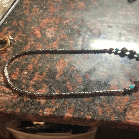 Carved Howlite Turtle Pendant Hematite Beaded 18" Necklace - Picture 9 of 9